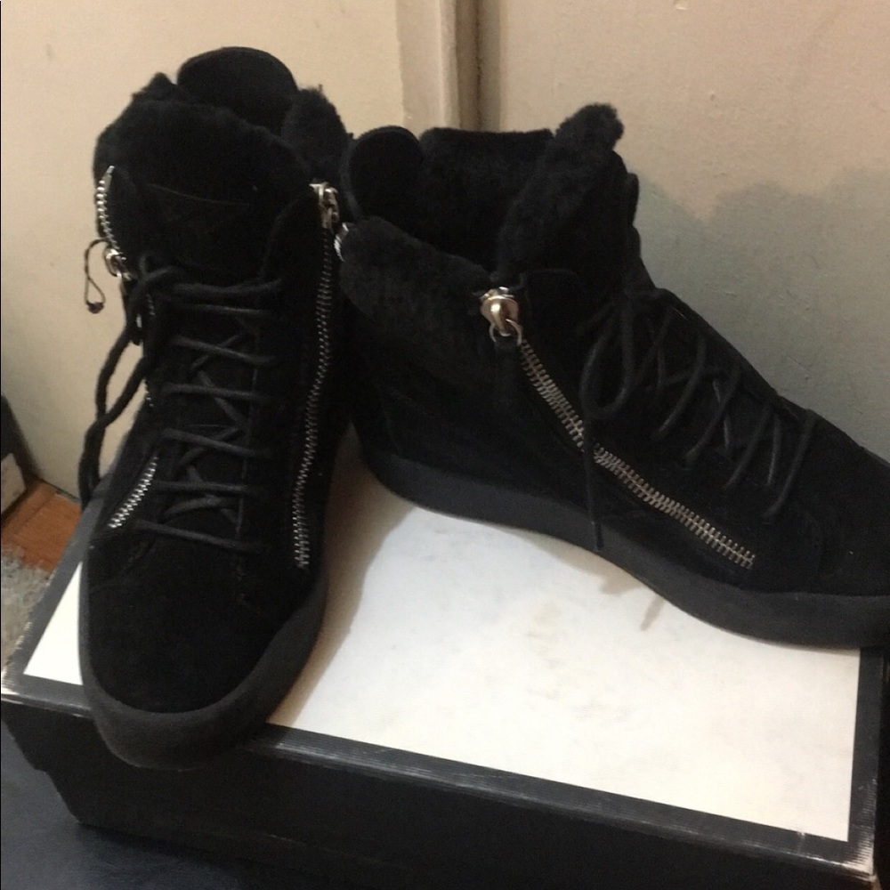 Giuseppe zanotti black suede high top